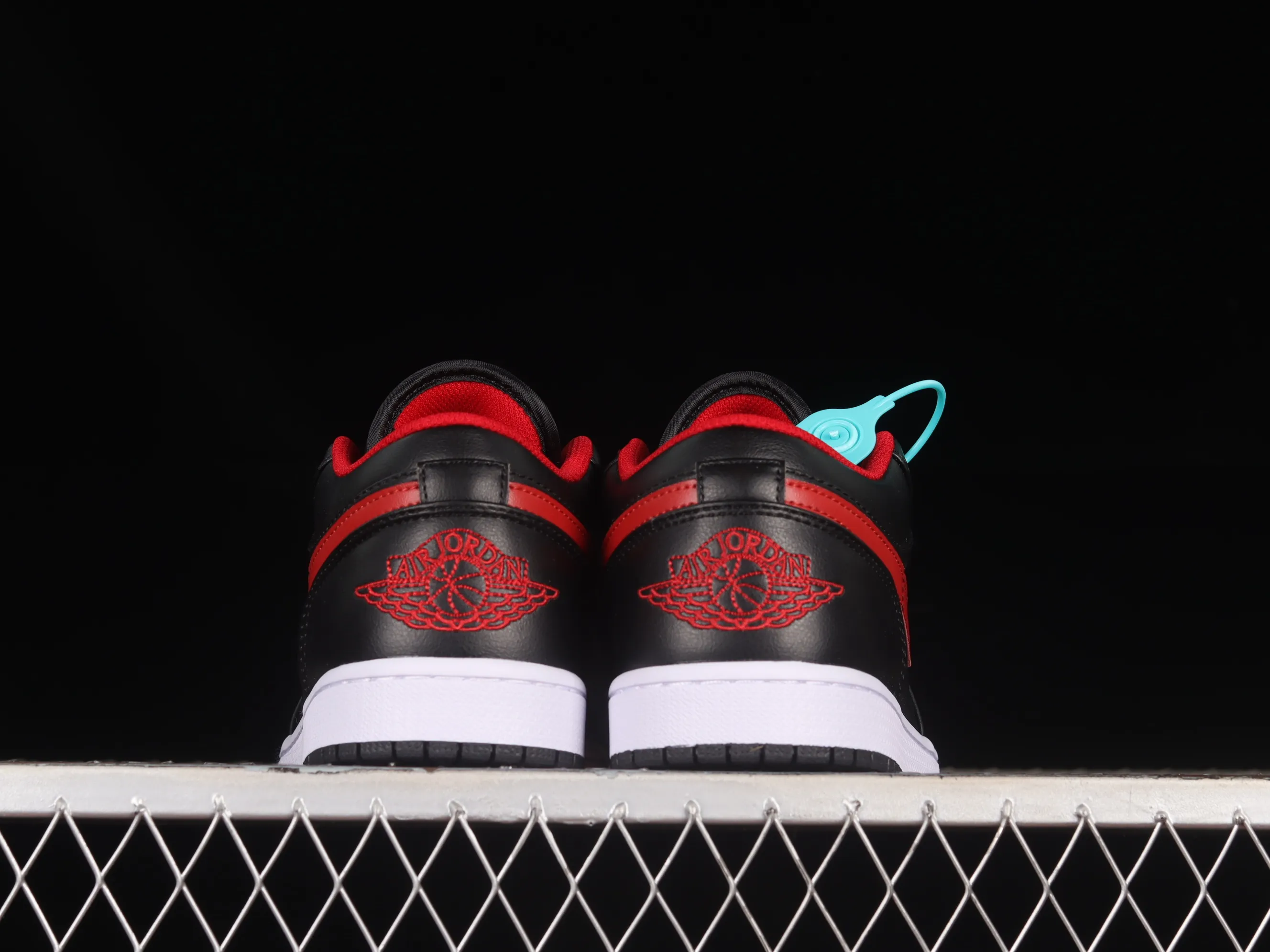 All categories Air Jordan Jordan series basketball shoes Air Jordan 1 Low Z version Air Jordan 1 Low "White Toe" AJ1 Joe 1 small black red toe low-top basketball shoes 553558-063
